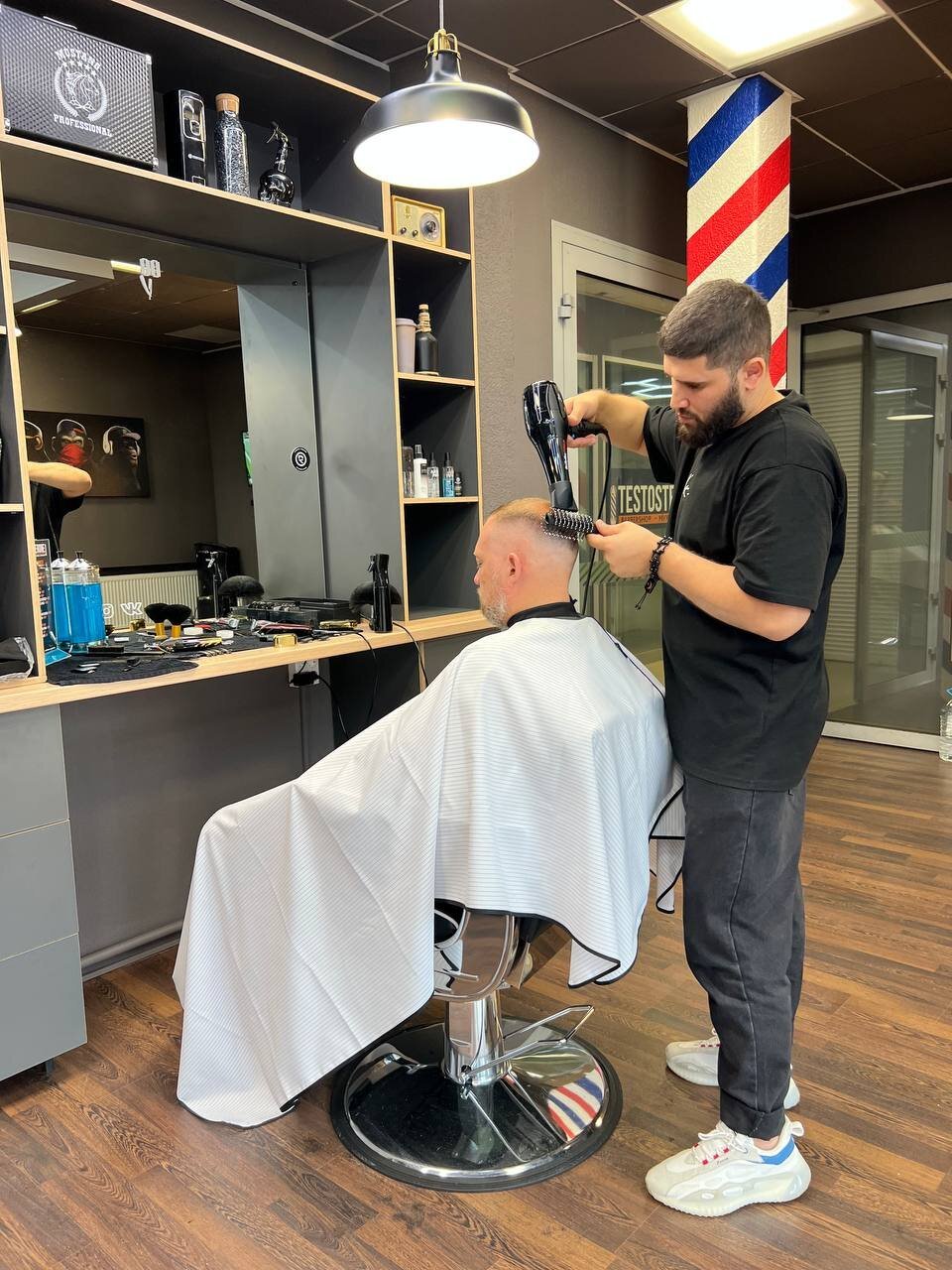 Testosterone, барбершоп на Всеволожском проспекте во Всеволожске, Санкт ...