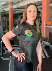 Тренер по бодибилдингу, тренер по ОФП Ирина Маркина