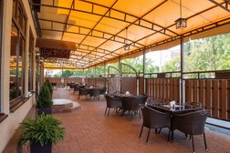 Кафе Бульвар, с рейтингом 3.9 - находится по адресу Ростов-на-Дону, Комарова бульвар, 11а 