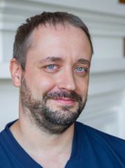 Имплантолог, стоматолог Антон Васильевич Музыка