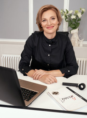 Дерматовенеролог, косметолог Елена Евгеньевна Харитонова