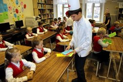 Средняя школа №22 школа с углубленным изучением иностранных языков, с рейтингом 2.5 - находится по адресу Пермь, Сибирская улица, 80 