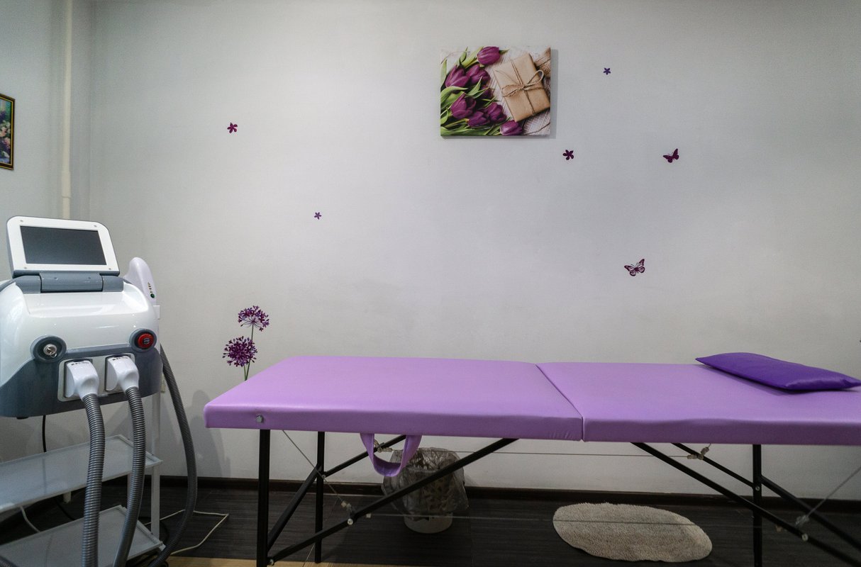 Леди свет. Луч лазера. Laser зеленоград. Салон коррекции фигуры. Laser зеленоград.