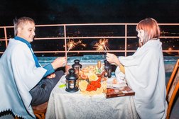 Компания по организации праздников, сюрпризов и романтических свиданий Fiesta event, с рейтингом 2.2 - находится по адресу Республика Татарстан, Казань, улица Сибгата Хакима, 3 