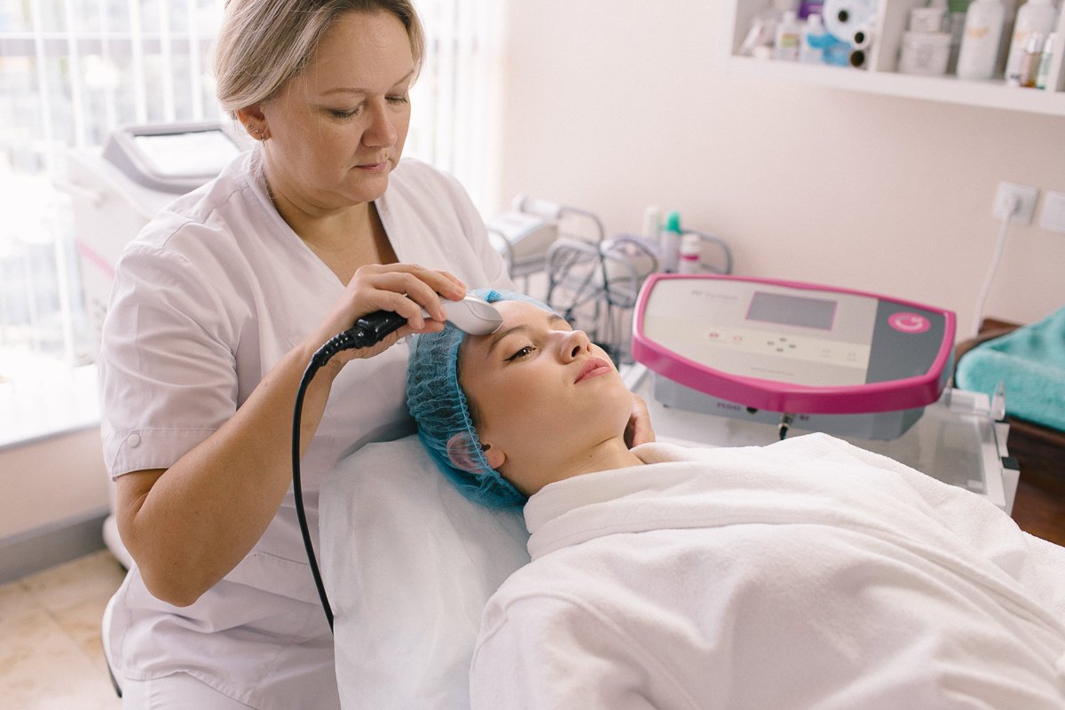 красота здоровье 24. медцентр клиника анатомия. телефон клиники красота и здоровье. центр красоты и здоровья. клиника красоты логотип.