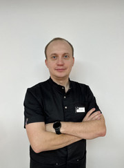 Стоматолог, стоматолог-ортопед Олег Андреевич Кузнецов