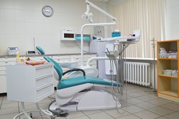 Стоматология Алмаз, с рейтингом 3.5 - находится по адресу Омск, улица Куйбышева, 62 