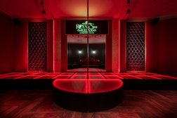 Салон эротического массажа Royal Spa Relax, с рейтингом 4.9 - находится по адресу Сочи, жилой район Адлер, улица Бестужева, 1/1 