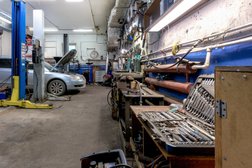 Автосервис Каретный двор, с рейтингом 4.8 - находится по адресу Санкт-Петербург, Ленинский проспект, 72 корпус 3Б 