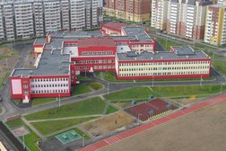 Средняя школа №150 им. Героя Советского Союза В.С. Молокова, с рейтингом 4 - находится по адресу Красноярск, улица Алексеева, 95 
