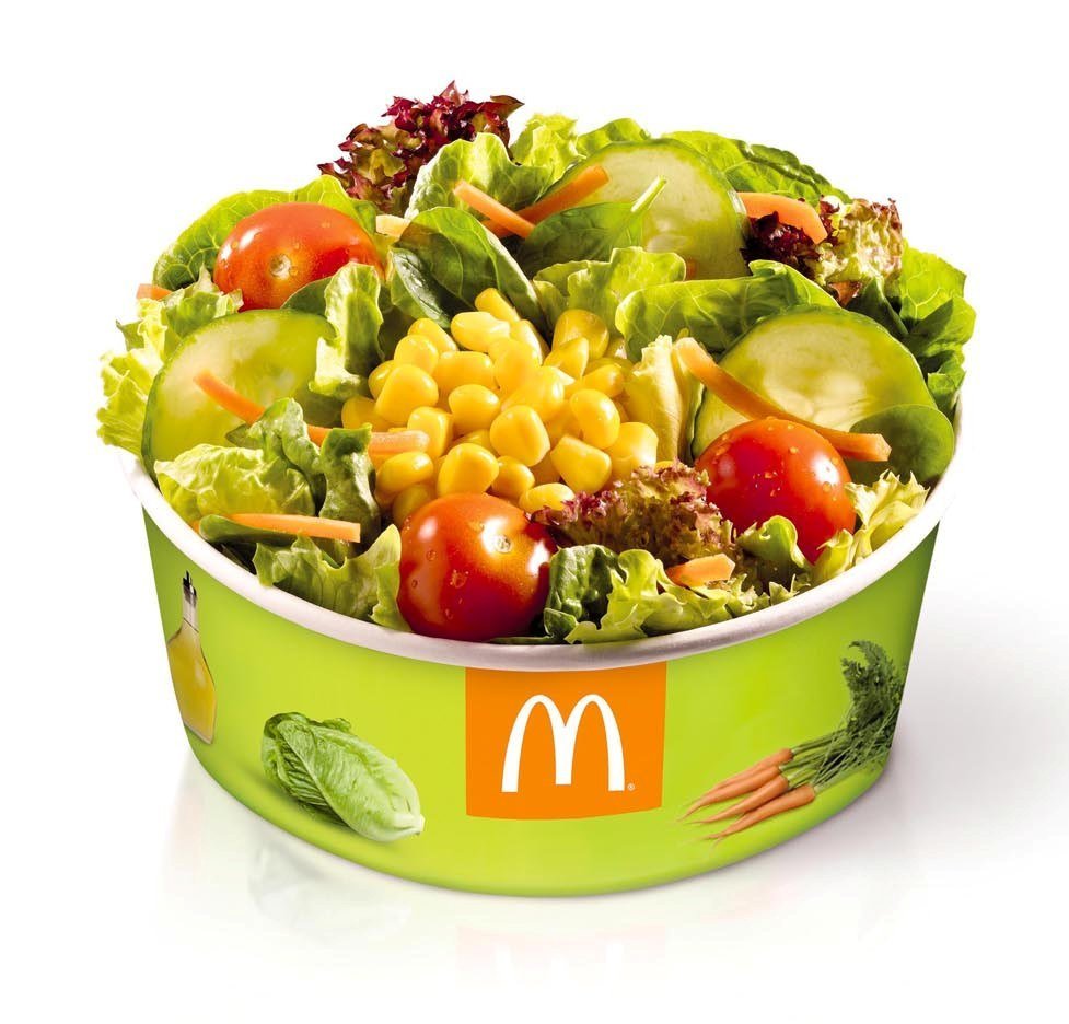 вкусно и точка салаты. правильное питание салаты. салат с тунцом и черри. вкусно и точка салаты. кобб салат с курицей.