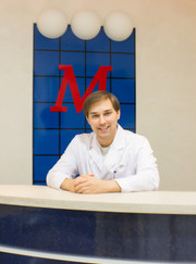 Имплантолог, стоматолог Рустам Робертович Муратов