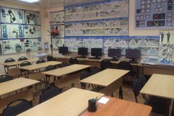 Автошкола Клаксон, с рейтингом 4.8 - находится по адресу Республика Татарстан, Нижнекамск, проспект Мира, 16 