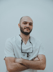 Стоматолог, стоматолог-терапевт Омар Багаудинович Алиев