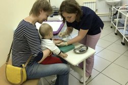 Медицинский центр Детство, с рейтингом 3.5 - находится по адресу Московская область, Дмитров, улица Семенюка, 34 