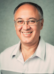 Отоларинголог Сергей Геннадиевич Вахрушев