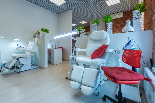 salon krasoty malina na metro vodnyj