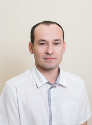 Стоматолог, зубной врач Ильгиз Гизярович Ахмедьянов