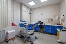 Стоматологический центр Доктор Амро, с рейтингом 4.6 - находится по адресу Санкт-Петербург, набережная Чёрной речки, 49 