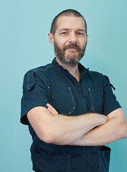 Имплантолог, стоматолог Дмитрий Николаевич Кокорин