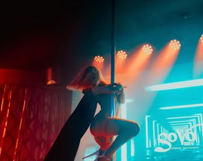 Армениядағы порно Гей порно топтық пойызы