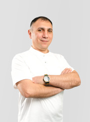 Стоматолог-хирург, стоматолог Факих Гараханович Джамалов