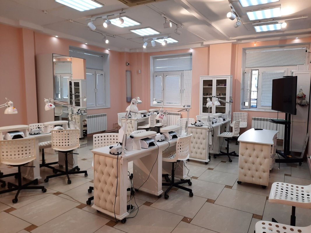 фотография Мультибрендовый магазин ногтевого сервиса Paris Nail на метро Ломоносовский проспект