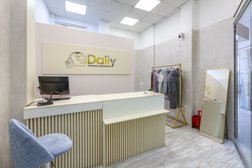 Греческая химчистка Daily, с рейтингом 4.9 - находится по адресу Москва, Алтуфьевское шоссе, 86к1 