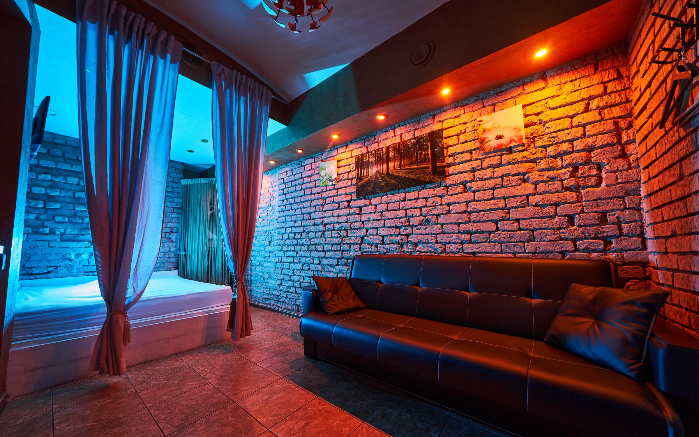 Тринити спа массаж. Alibi массаж. Alibi массаж. Салон эротического массажа. Alibi массаж.