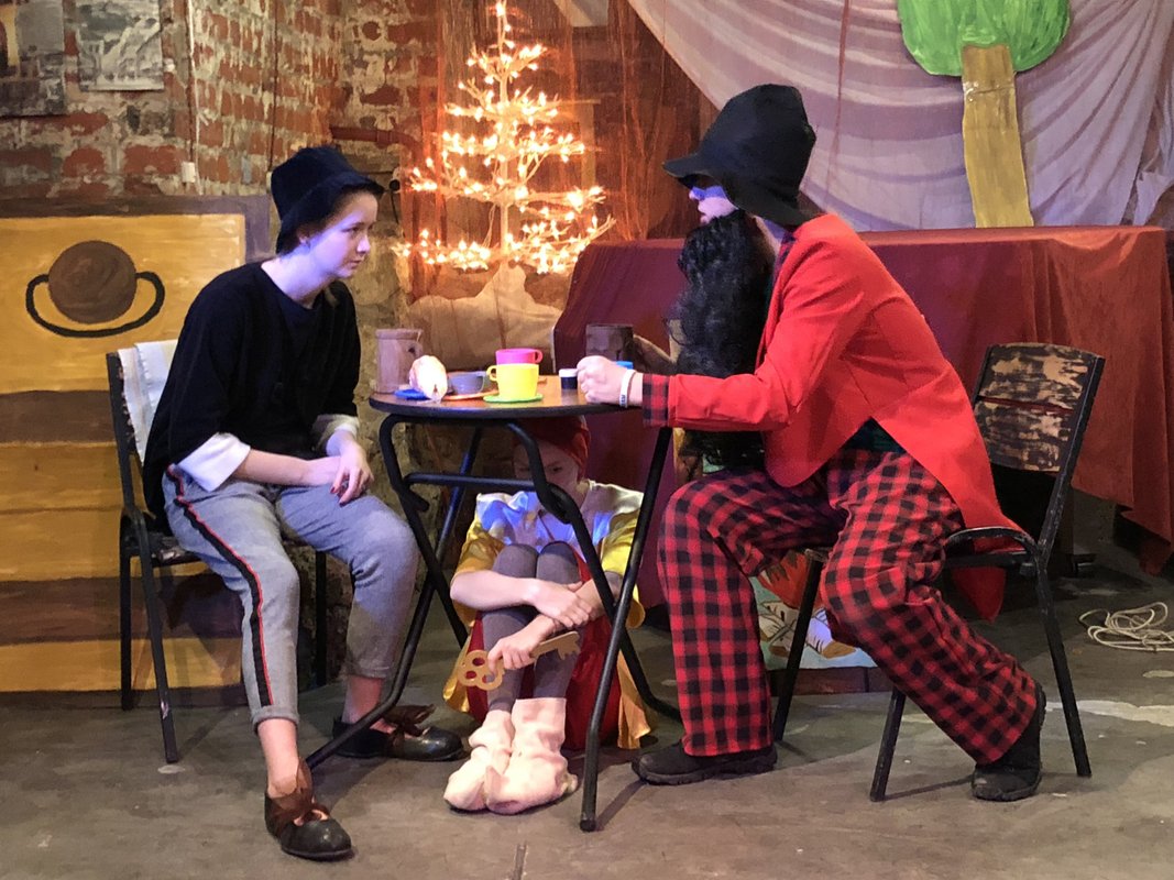 театр студия киноактёра в минске фото. центральный дом актера яблочкиной зал. дом актера студия. дом актера студия. сценическая речь.