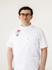 Стоматолог-ортопед, имплантолог Артур Темурович Авдоян