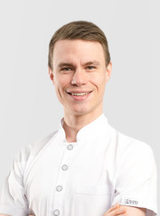 Стоматолог-терапевт, стоматолог-ортопед Василий Викторович Корзухин