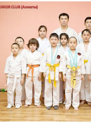 Тренер по каратэ Нургали 3 дан Ерубаев