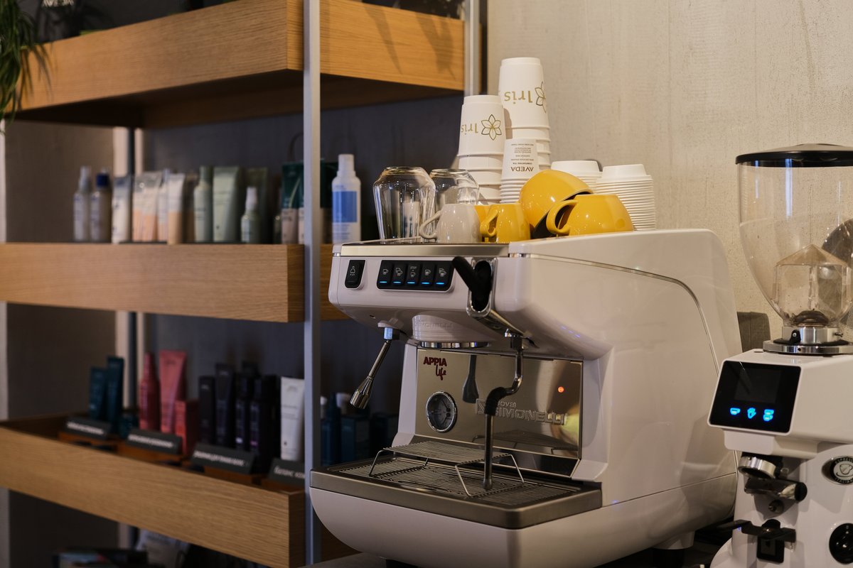 Салон красоты Ирис салон Красоты Сколково на Сколково - отзывы о салоне ...