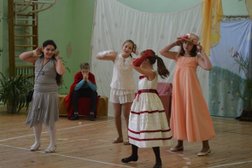 Средняя школа №200, с рейтингом 2.7 - находится по адресу Санкт-Петербург, улица Рихарда Зорге, 13 к2 