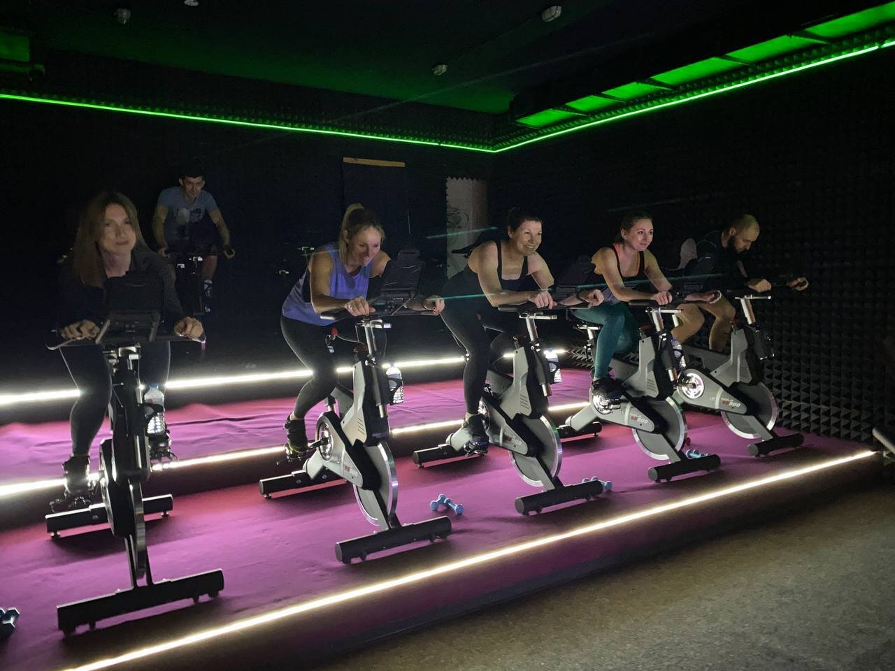 Gocycle, сайкл-студия на набережной реки Каменки в Санкт-Петербурге ...