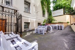 Салон красоты Кукла, с рейтингом 4.4 - находится по адресу Москва, Цветной бульвар, 21, стр. 6, подъезд 3 