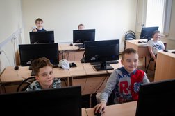 1С:Клуб программирования для школьников, с рейтингом 2.5 - находится по адресу Нижний Новгород, улица Ульянова, 10А 