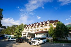 Пансионат Энергетик, с рейтингом 5 - находится по адресу Карачаево-Черкесская Республика, с. Архыз, Береговая улица, 2 