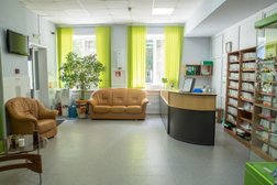 Стоматологическая клиника Яблоко, с рейтингом 3.5 - находится по адресу Кемеровская область — Кузбасс, Юрга, Ленинградская улица, 1/10 