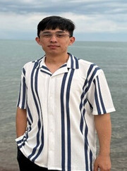 Преподаватель истории, преподаватель по географии Фархатулы Эльдар