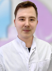 Дерматовенеролог, косметолог Георгий Геннадьевич Зернов