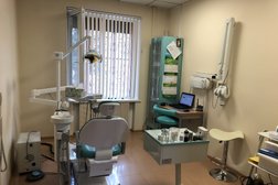 Современная стоматология, с рейтингом 2.5 - находится по адресу Ставропольский край, Кисловодск, Седлогорская улица, 83 