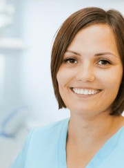 Стоматолог, стоматолог-терапевт Анна Геннадьевна Крючкова