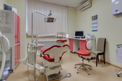 Стоматология НА СМОЛЕНСКОЙ, с рейтингом 4.4 - находится по адресу Москва, Карманицкий переулок, 9 