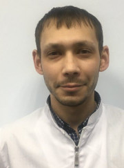 Отоларинголог Александр Борисович Голубев