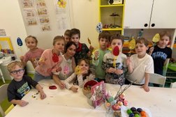 Частный английский детский сад Sun School, с рейтингом 4.5 - находится по адресу Москва, улица Ефремова, 10 ст1 к4/6 