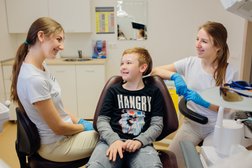 Стоматологическая клиника Клиника Паравина, с рейтингом 4.6 - находится по адресу Самара, улица Ново-Садовая, 164а 