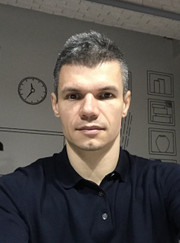 Психотерапевт, гипнолог Денис Ерменкоё