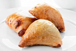 мясо в тандыре в москве. 51fb6294a0f3029a5800008a 51fb6cec6ed99. мясо в тандыре в москве фото. мясо в тандыре в москве-51fb6294a0f3029a5800008a 51fb6cec6ed99. картинка мясо в тандыре в москве. картинка 51fb6294a0f3029a5800008a 51fb6cec6ed99. Ресторан «Новорижская застава» гордится своими блюдами, приготовленными с помощью тандыра. В этой кувшинообразной керамической азиатской печи можно готовить рыбу, мясо, овощи и даже хлеб (лепешки). Блюда в тандыре остаются сочными и сохраняют все свои полезные вещества и витамины. Это прекрасная альтернатива мангалу.